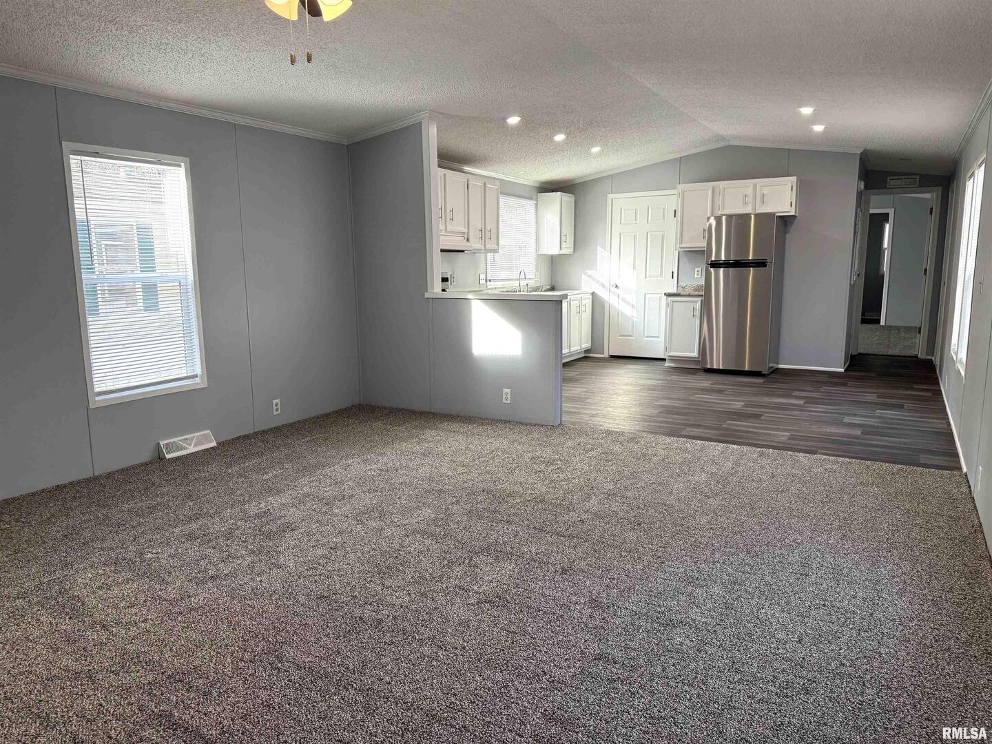 193 Oak Valley Drive Property Photo 6