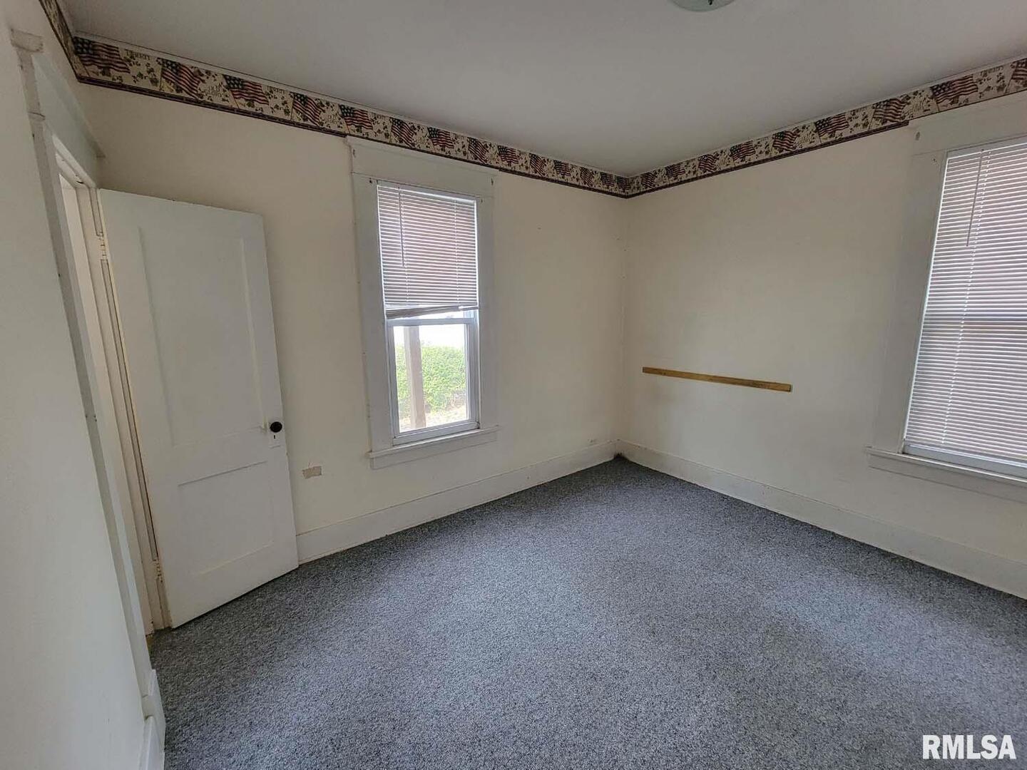 334 S Lincoln Boulevard Property Photo 12