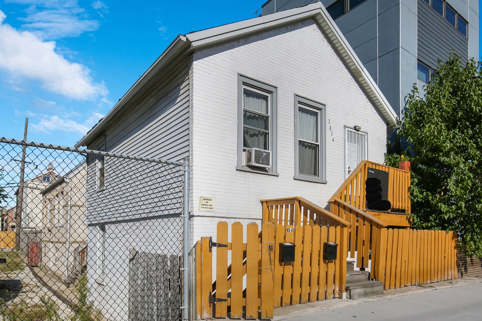 1816 S Jefferson Street Property Photo 2