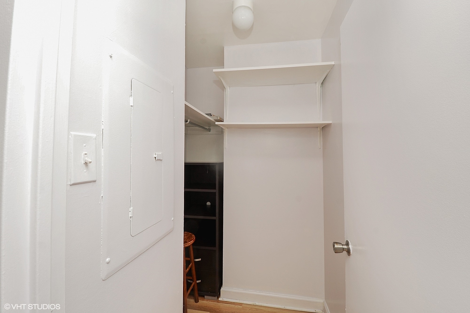211 E Ohio St Property Photo 8
