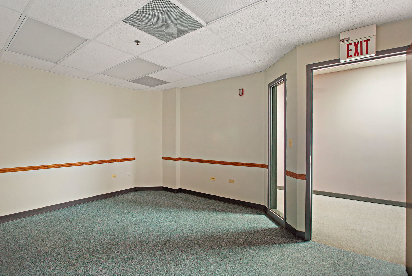 100 S Atkinson Road 203-205 Property Photo 23