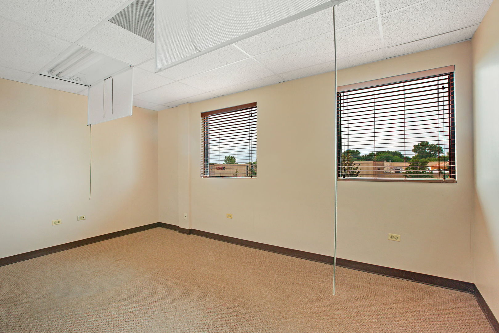 100 S Atkinson Road 203-205 Property Photo 37