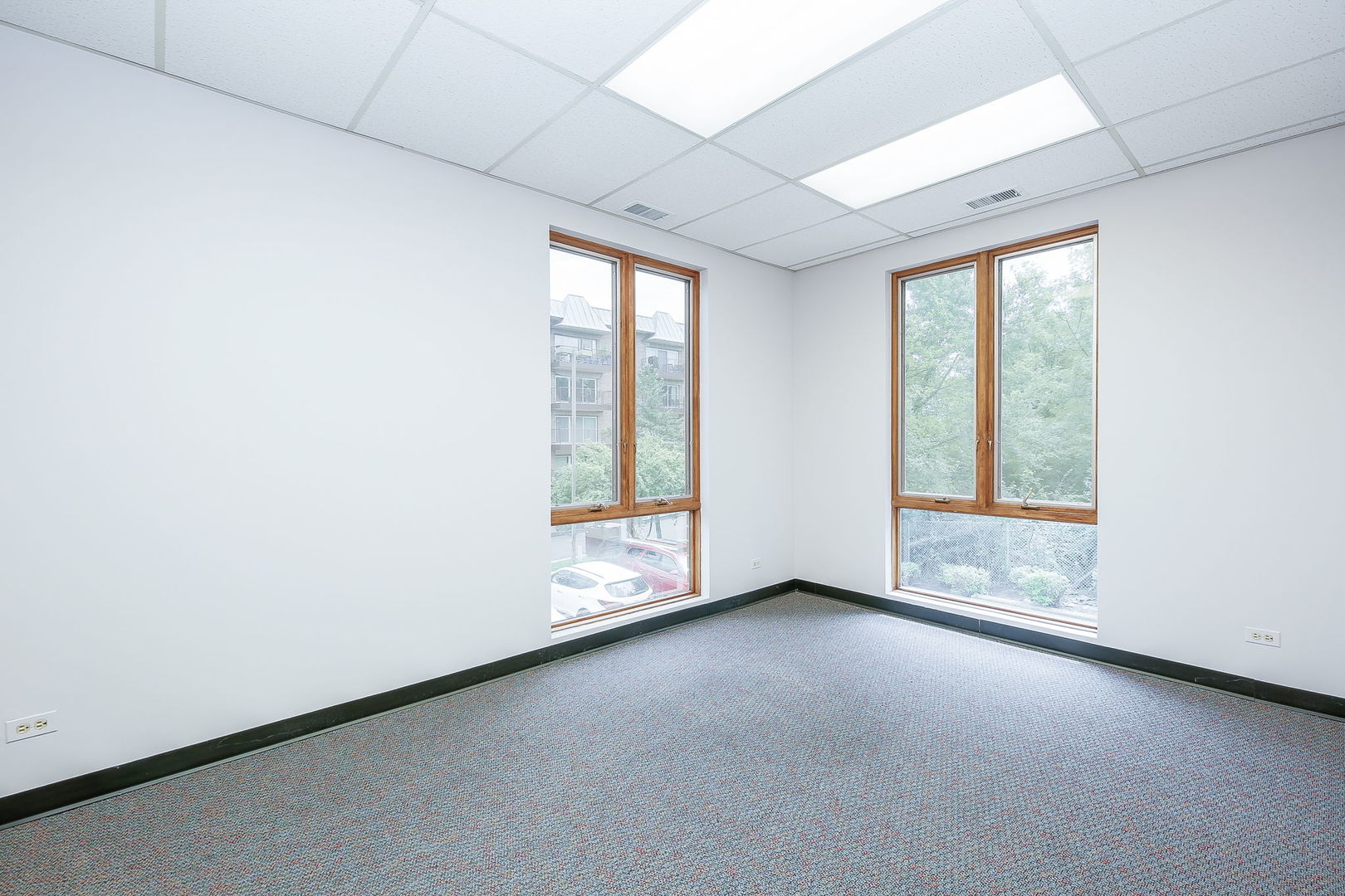 489 Taft Ave Property Photo 8