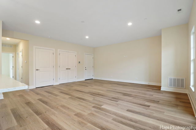 319 S Glendale Avenue 203 Property Photo 17