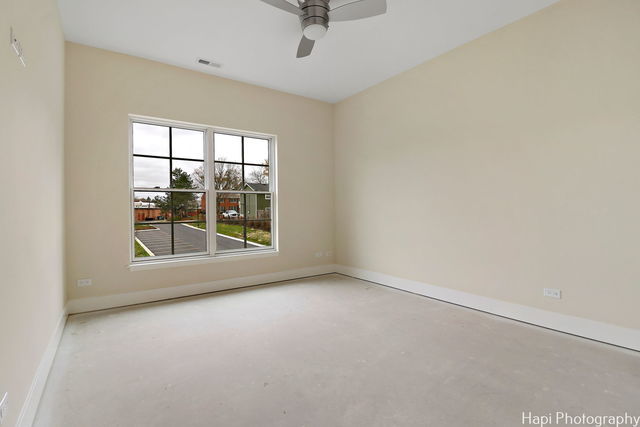 319 S Glendale Avenue 203 Property Photo 24