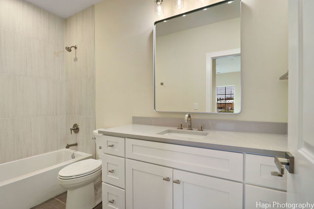 319 S Glendale Avenue 203 Property Photo 26