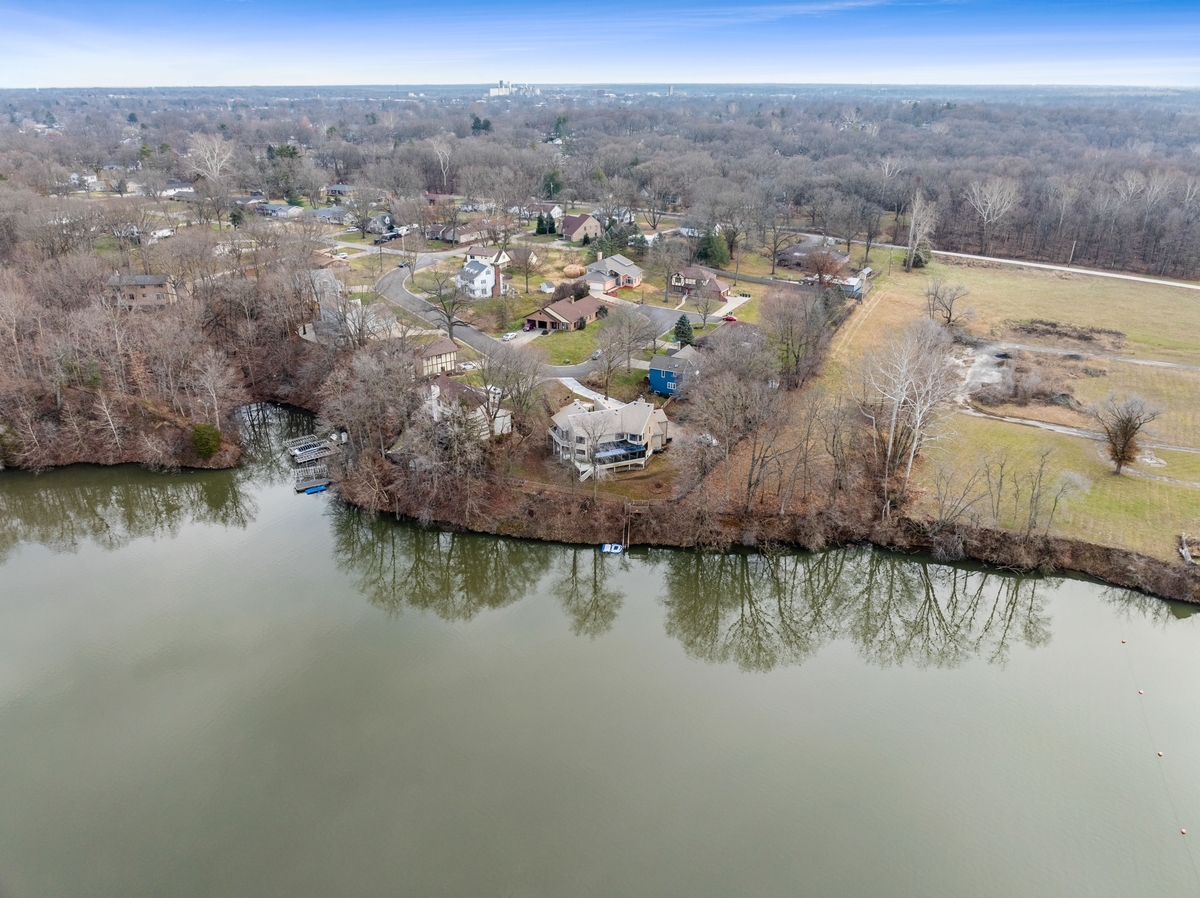 1210 Lakeridge Court Property Photo 1