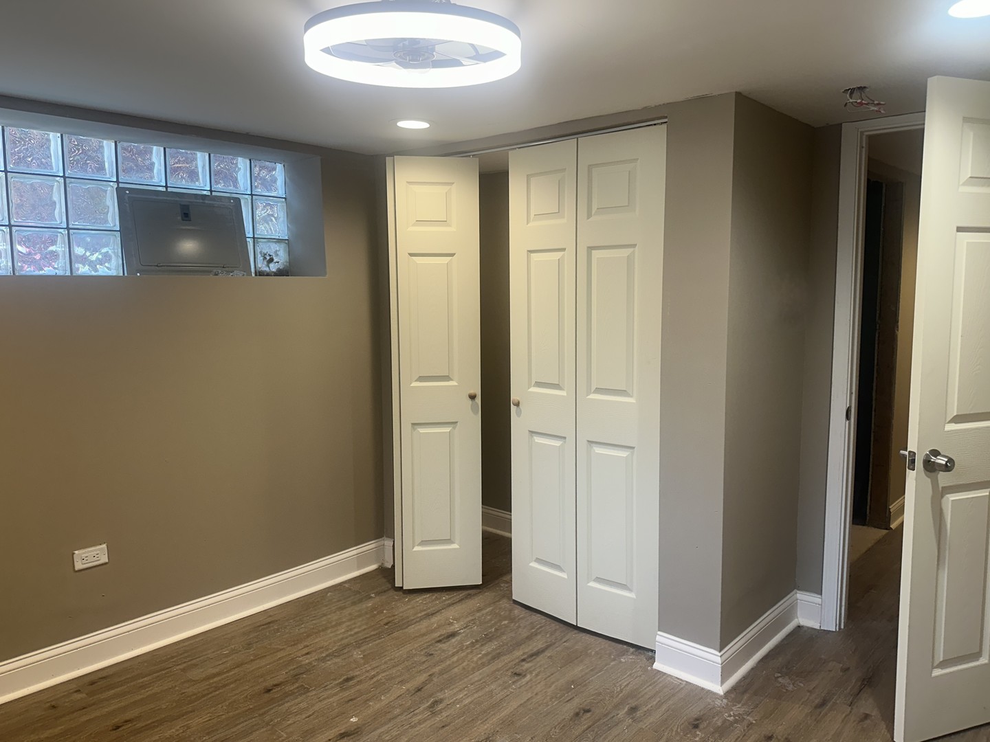 15044 Irving Avenue Property Photo 9
