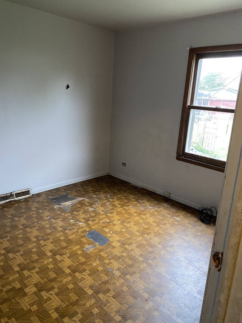 15131 6th Avenue Property Photo 6
