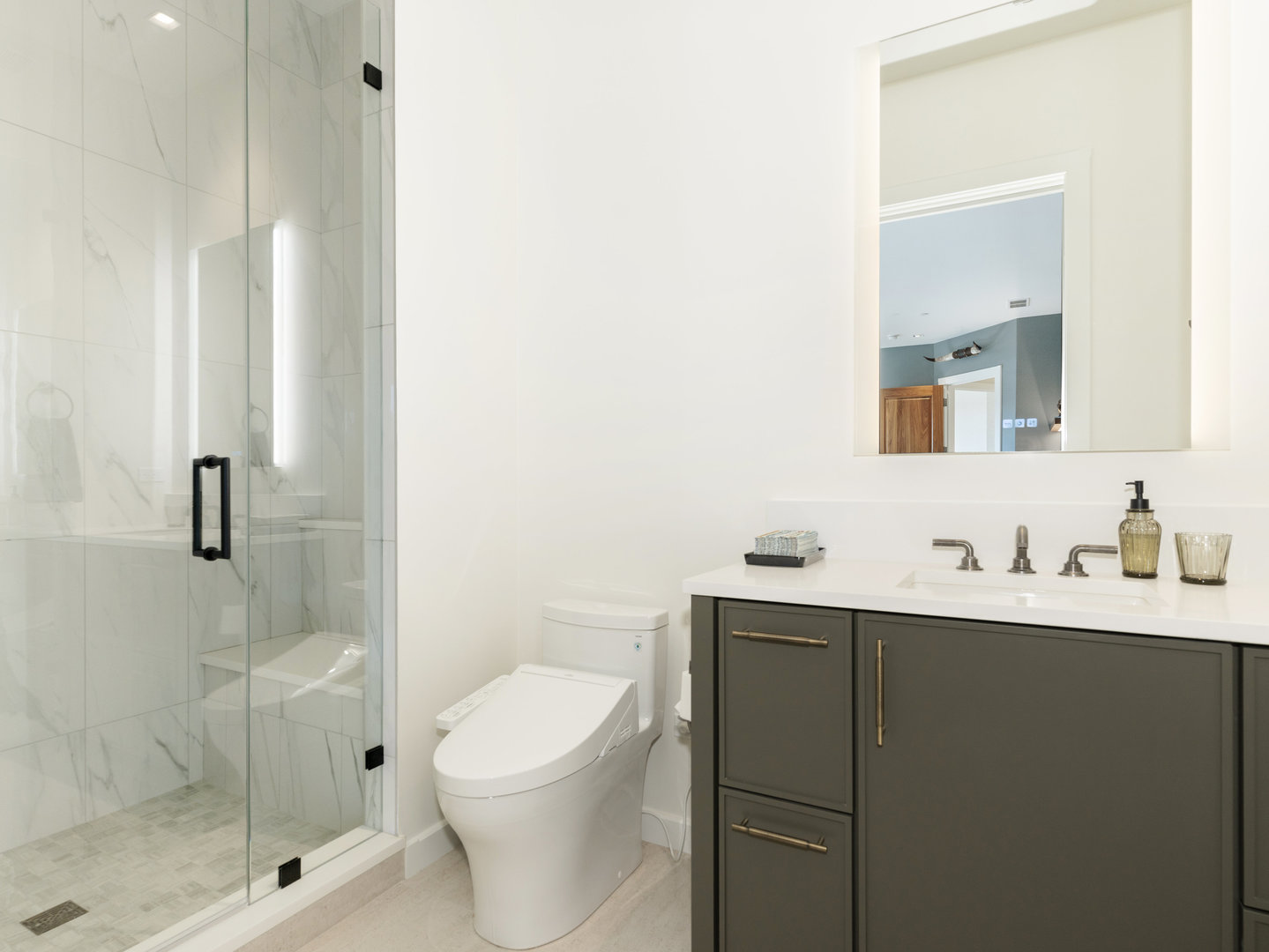 10 Illinois Street 5a Property Photo 34