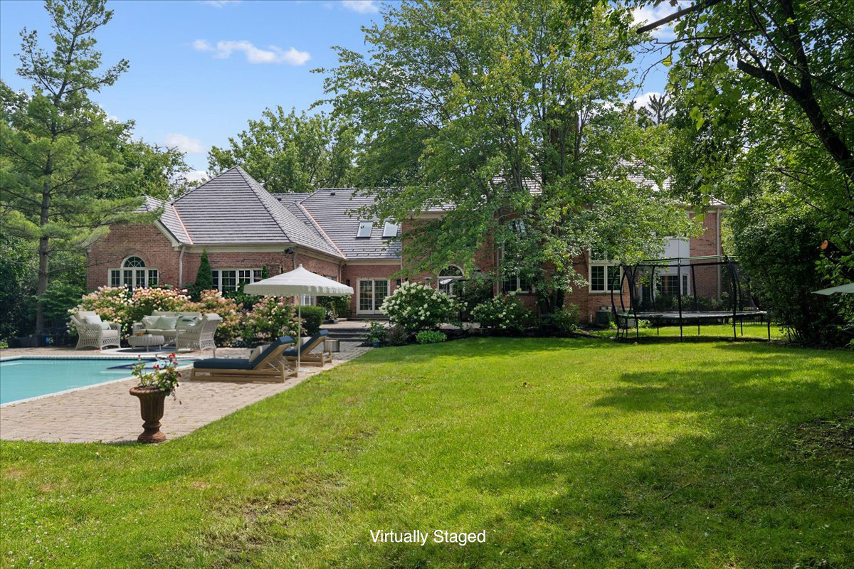 1412 Lakewood Drive Property Photo 2