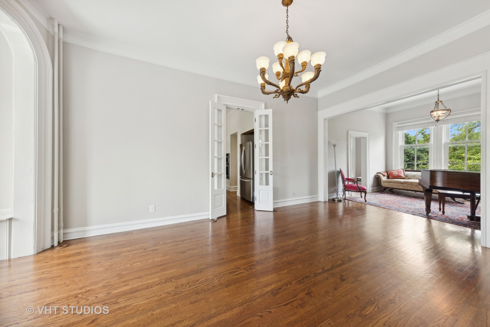 142 E 1st Street Property Photo 19