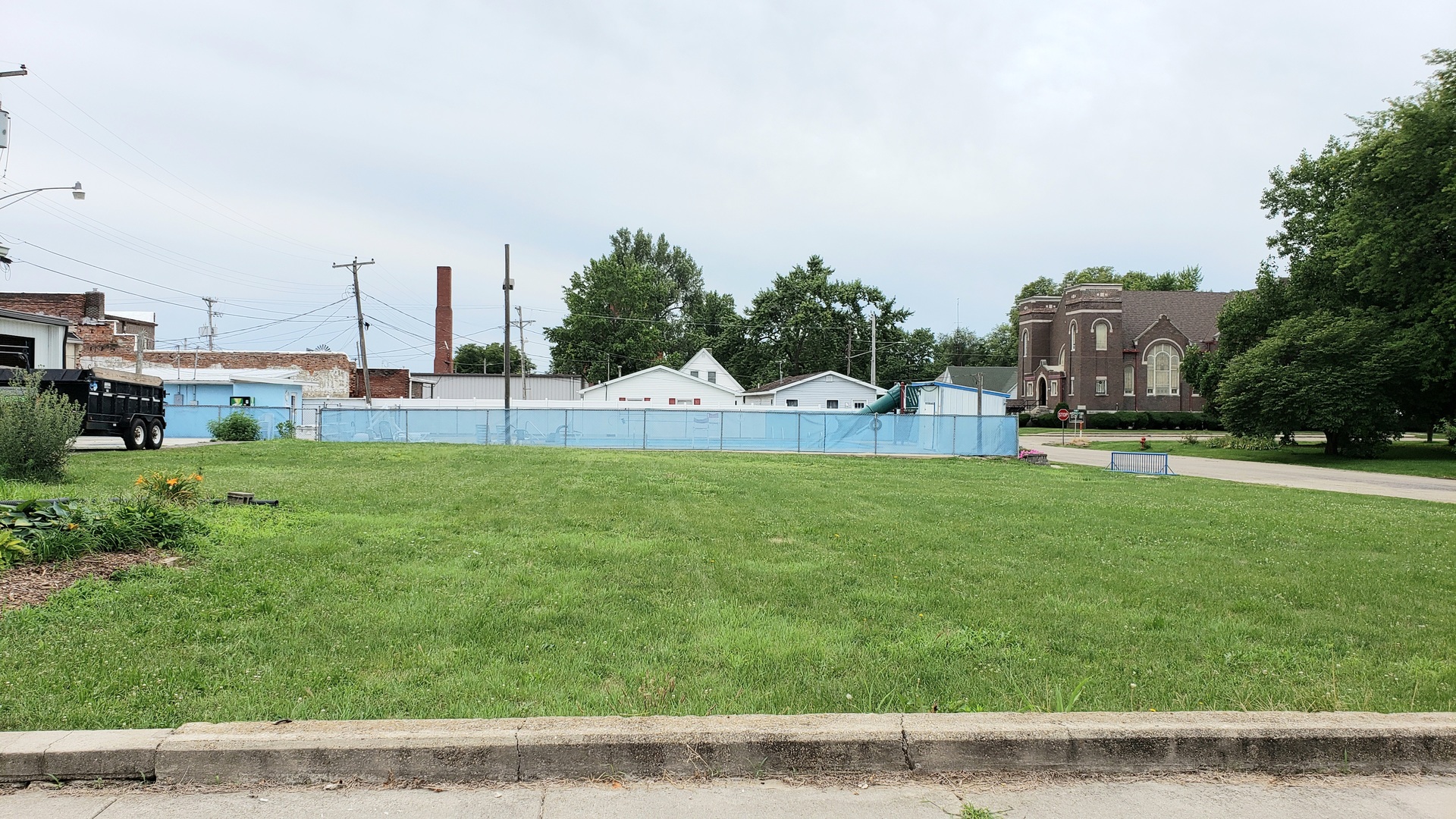 109 Nw Vine Street Property Photo
