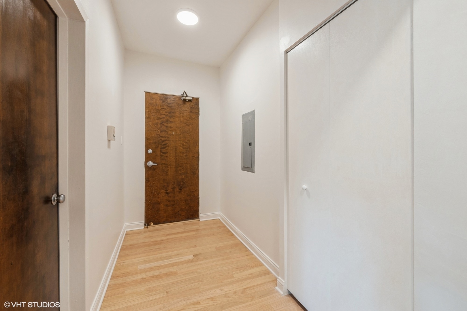 5345 S Ellis Avenue H-1 Property Photo 2