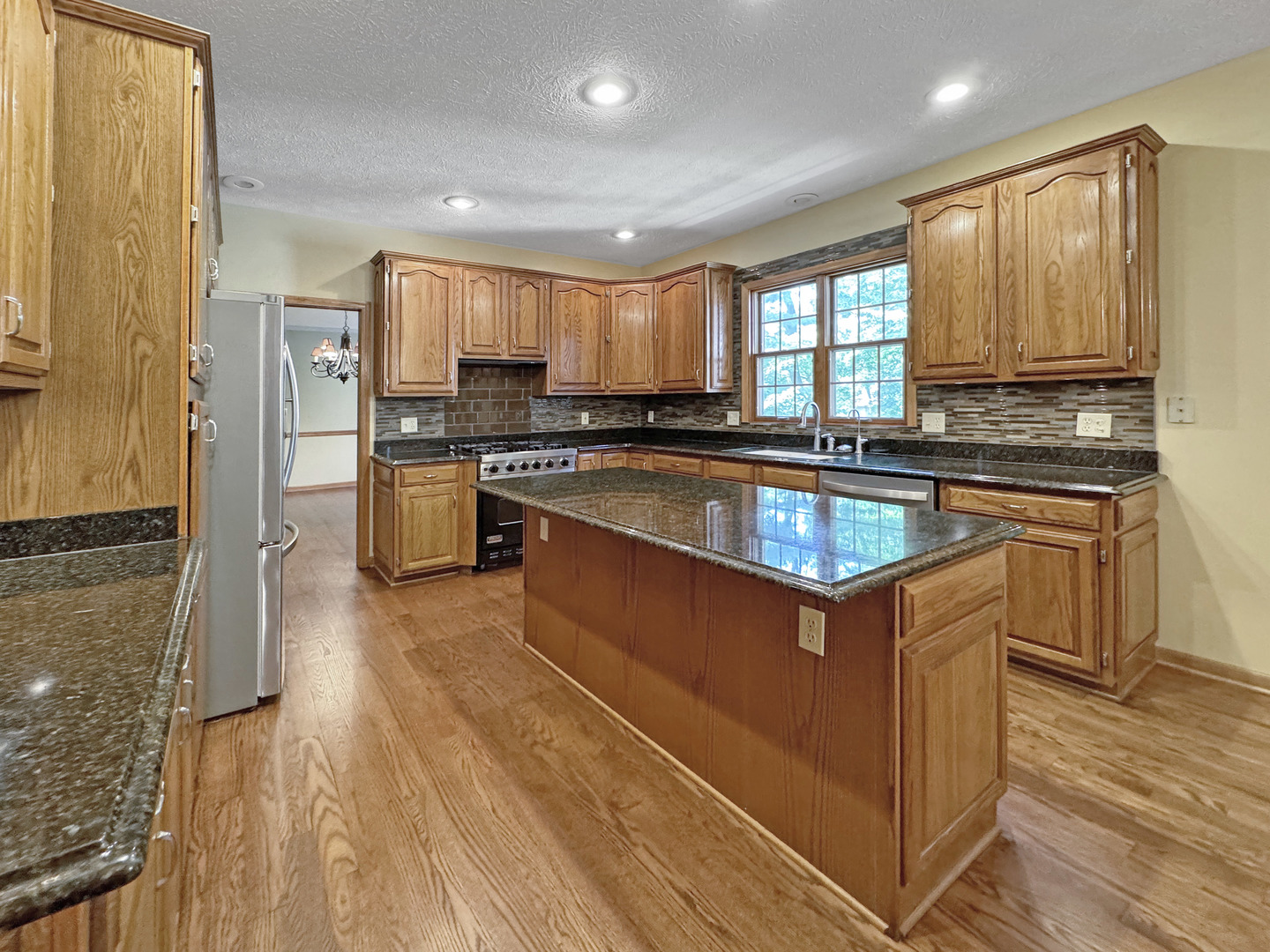 1682 Barberry Circle Property Photo 9