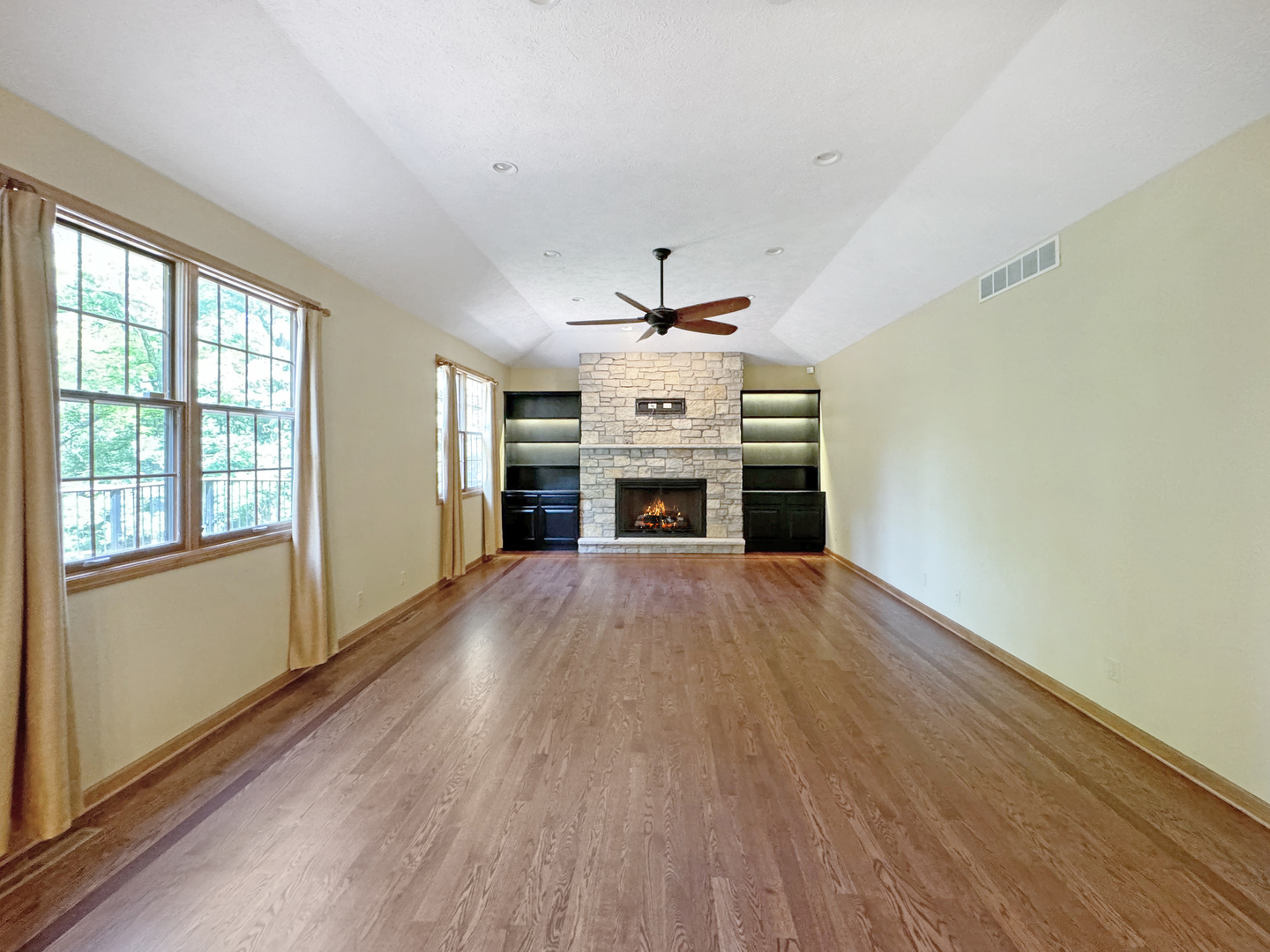 1682 Barberry Circle Property Photo 18