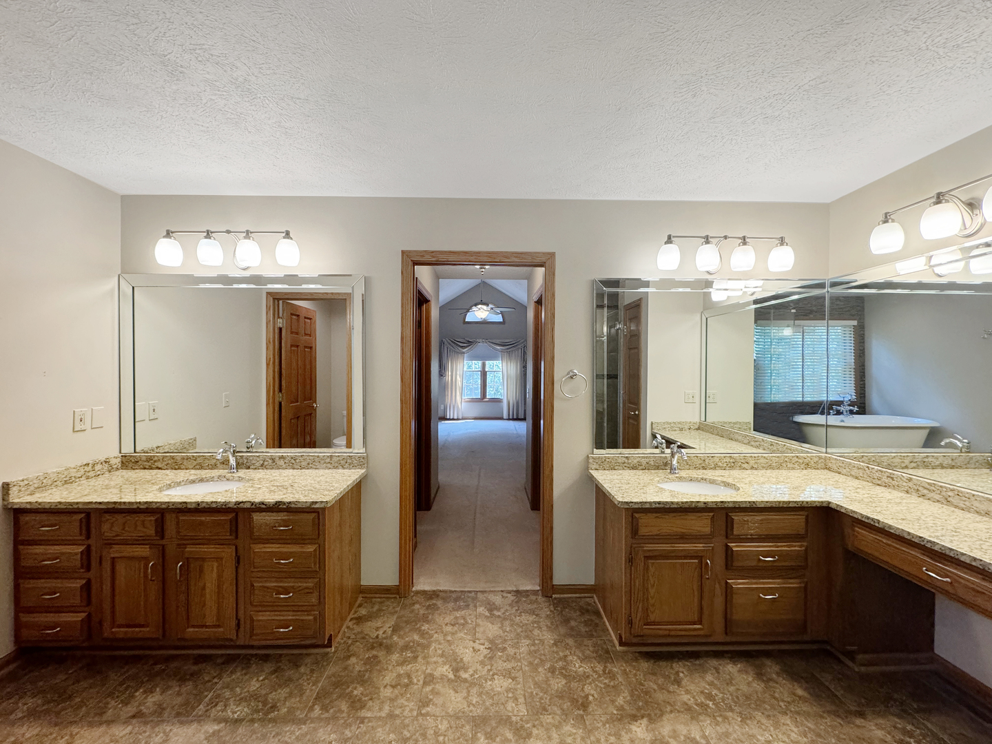 1682 Barberry Circle Property Photo 35