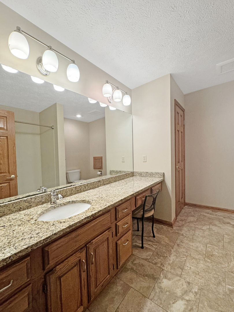 1682 Barberry Circle Property Photo 43