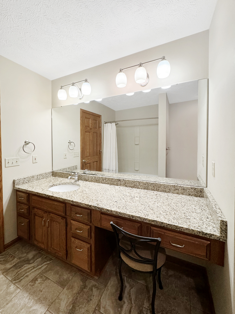 1682 Barberry Circle Property Photo 44