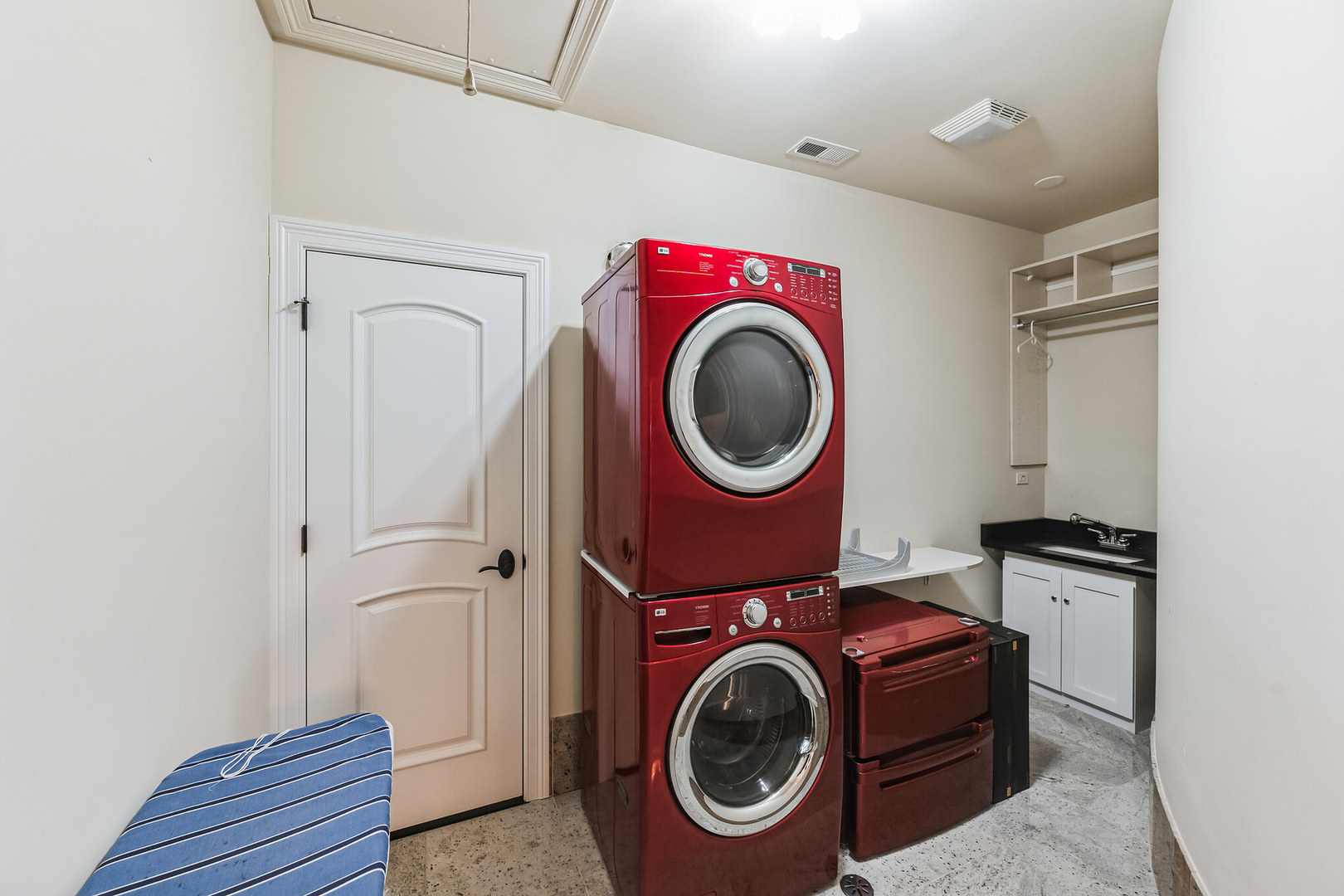 13 Vennard Court Property Photo 55