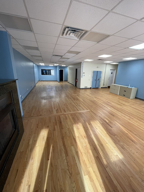4210 W Irving Park Road Property Photo 6