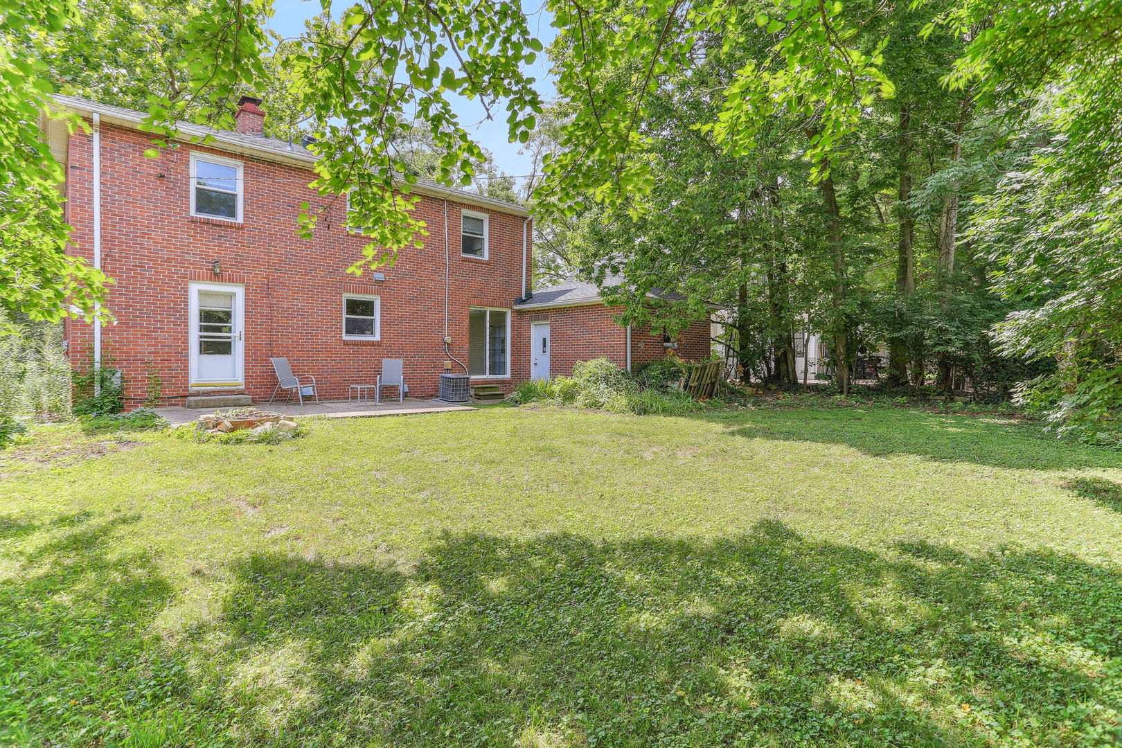 206 W Florida Avenue Property Photo 29