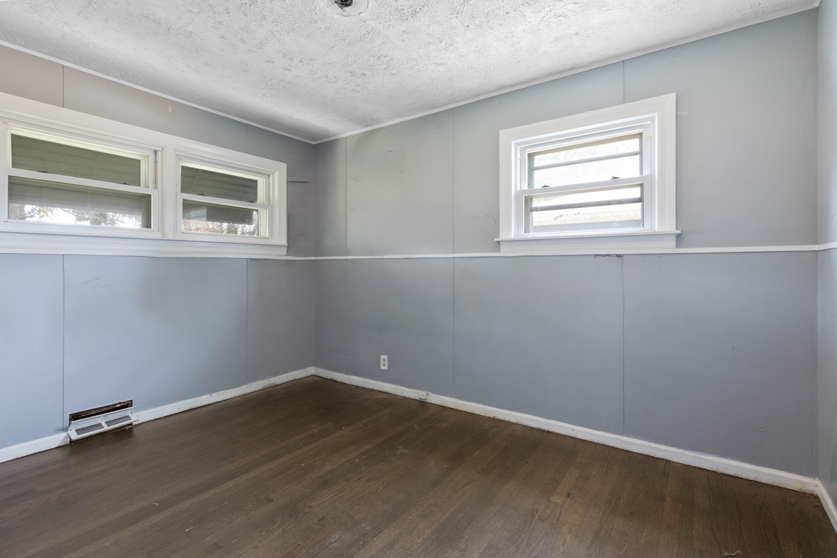 5033 N Cumberland Avenue Property Photo 14