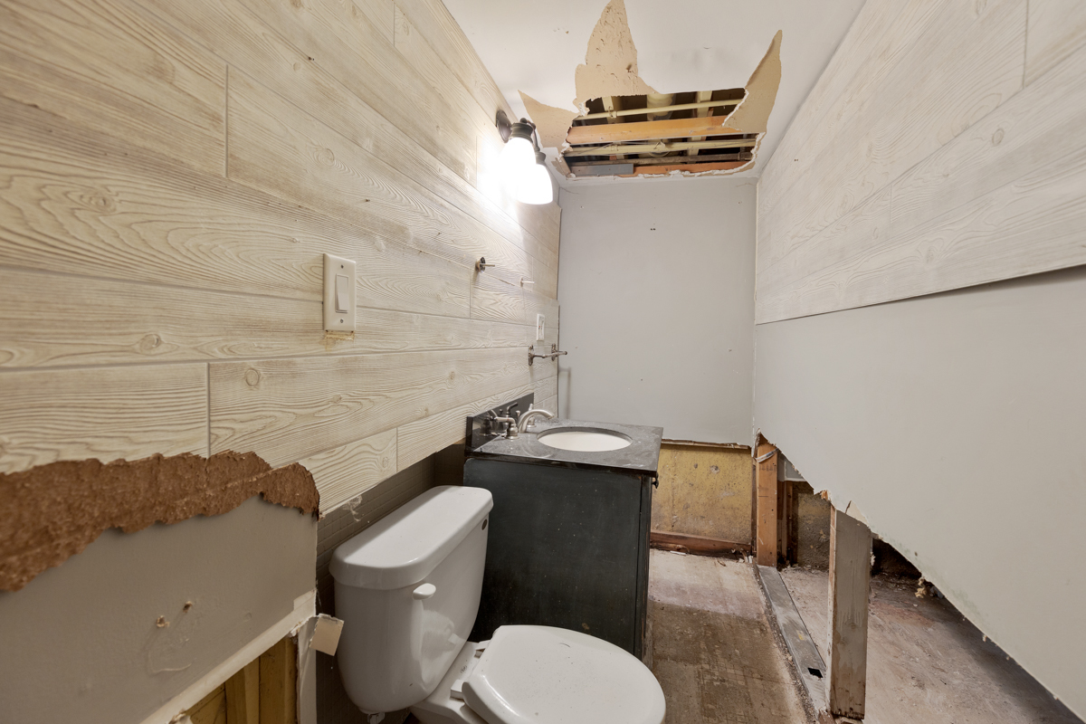 5033 N Cumberland Avenue Property Photo 18