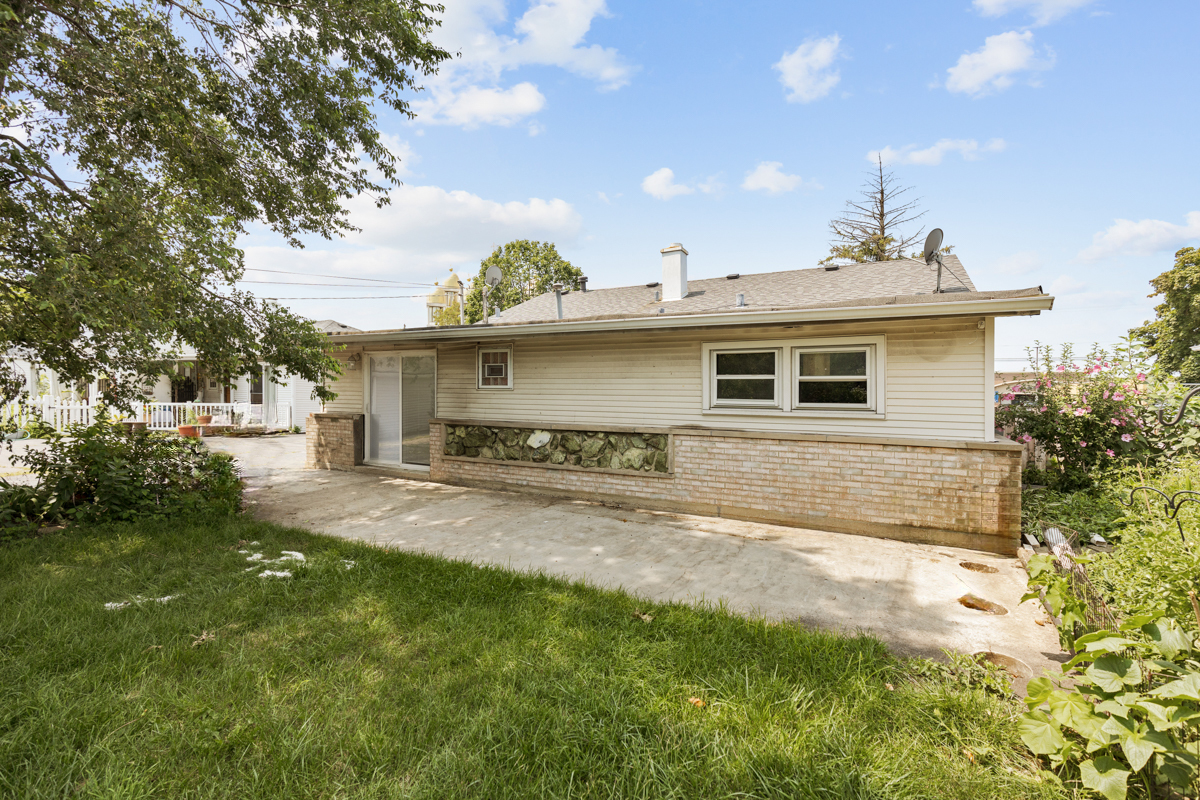5033 N Cumberland Avenue Property Photo 21