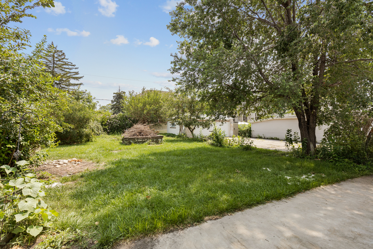 5033 N Cumberland Avenue Property Photo 23