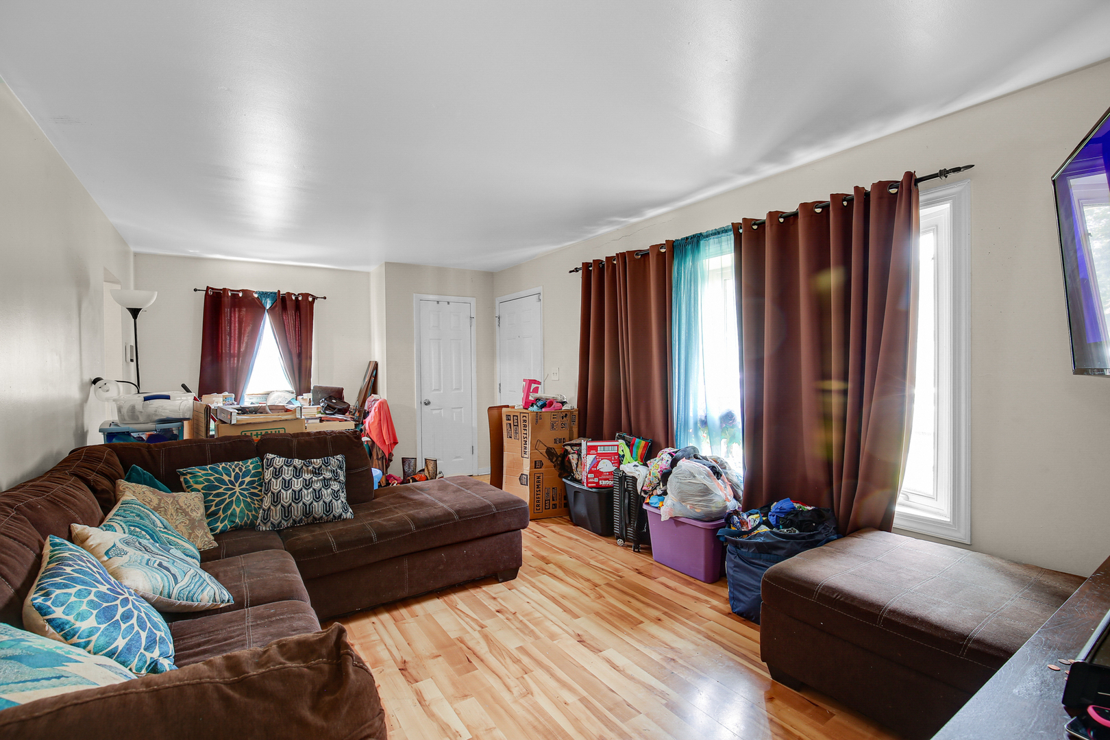 17839 Chicago Avenue Property Photo 4