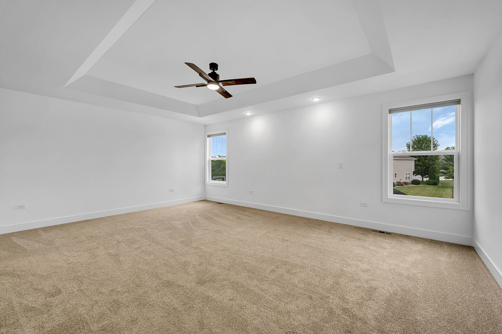 927 W Locust Lane Property Photo 14