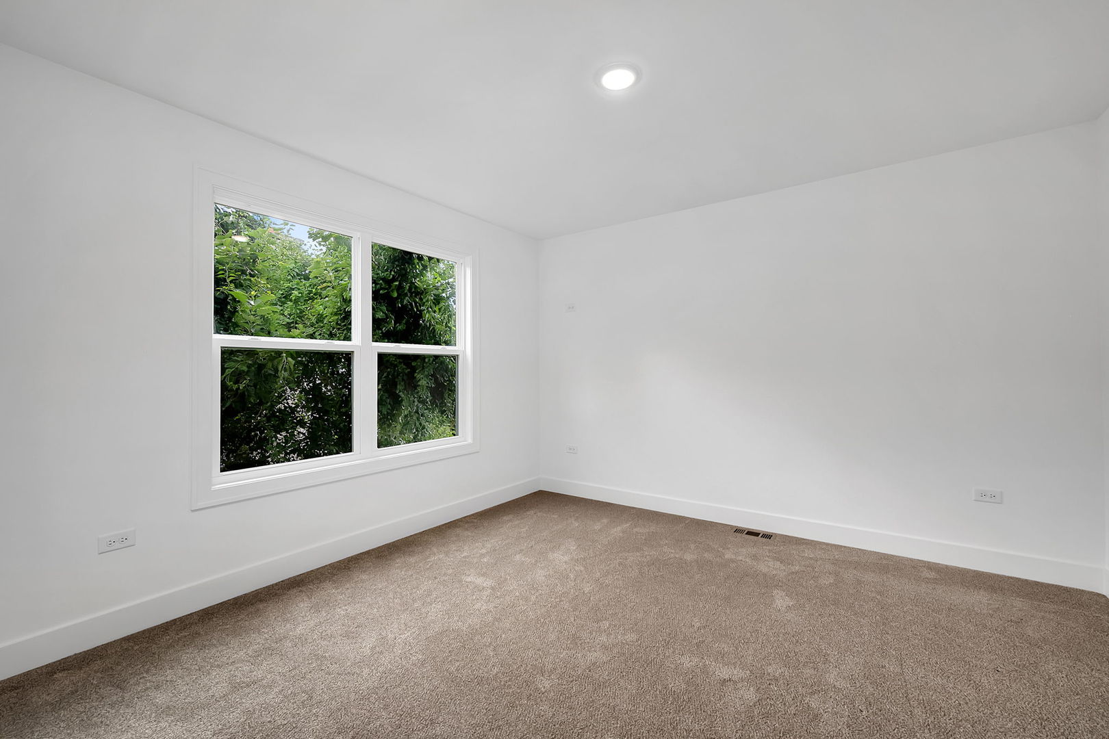 927 W Locust Lane Property Photo 21