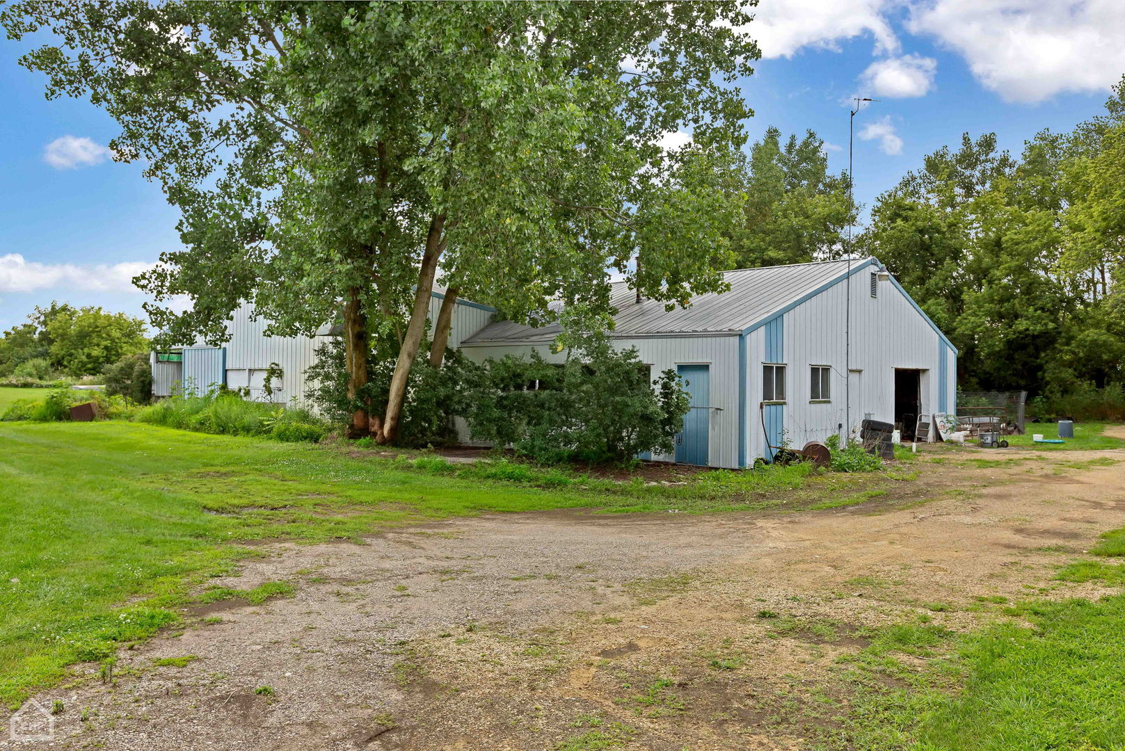 20105 Oak Grove Road Property Photo 6