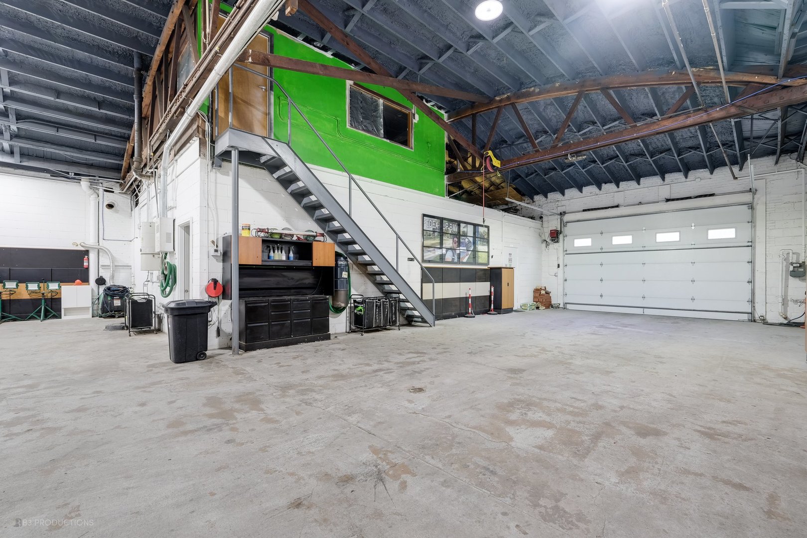 7737 S Kedzie Avenue Property Photo 3