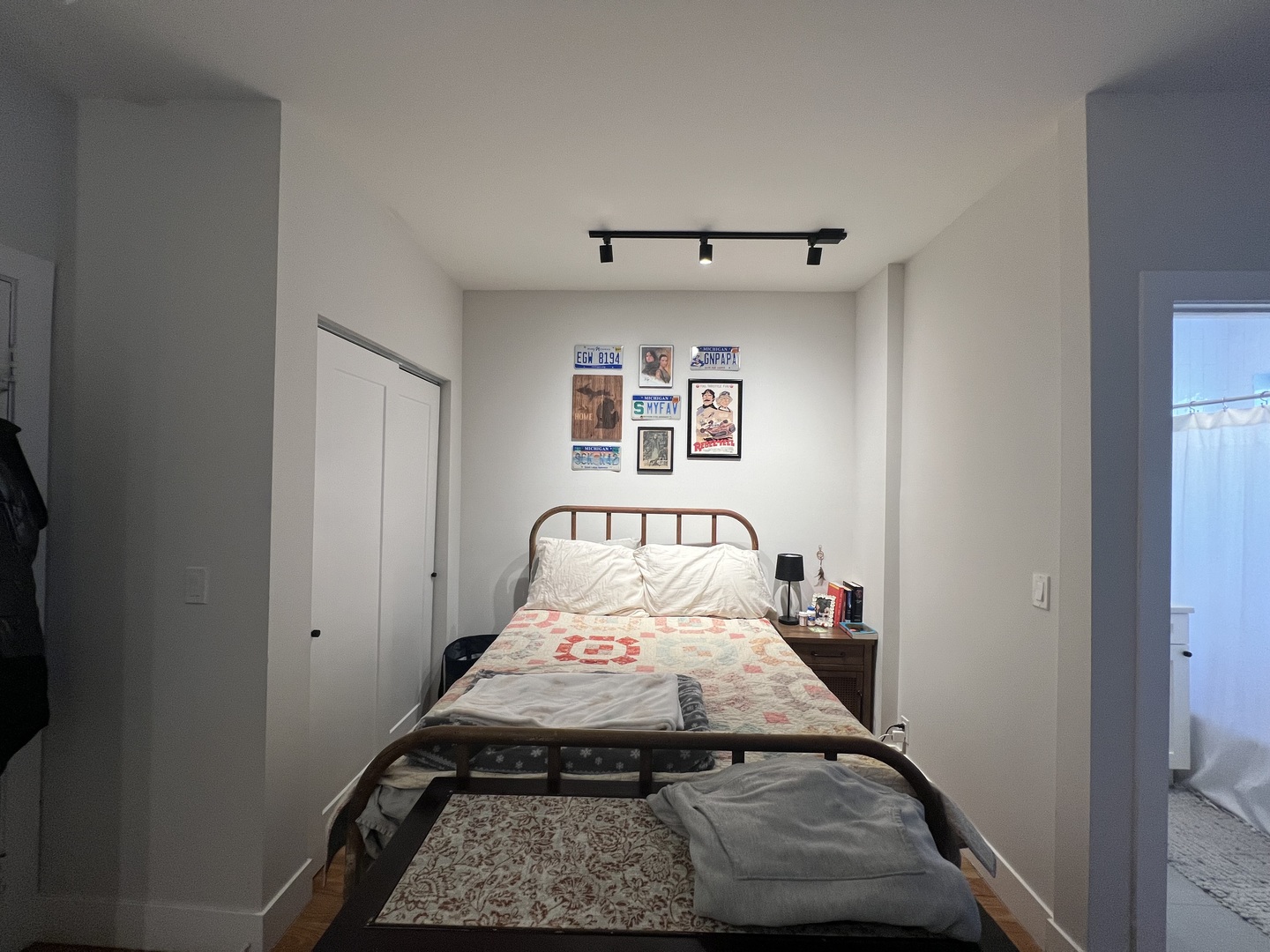 4236 N Kenmore Avenue 105 Property Photo 2