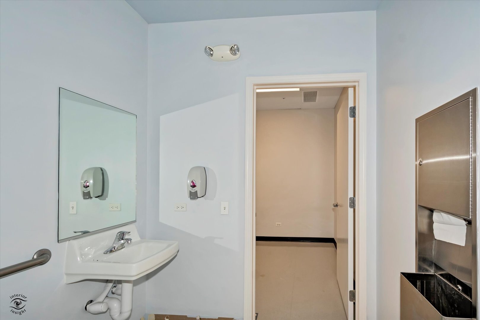 912 Northwest Highway 102 Property Photo 14