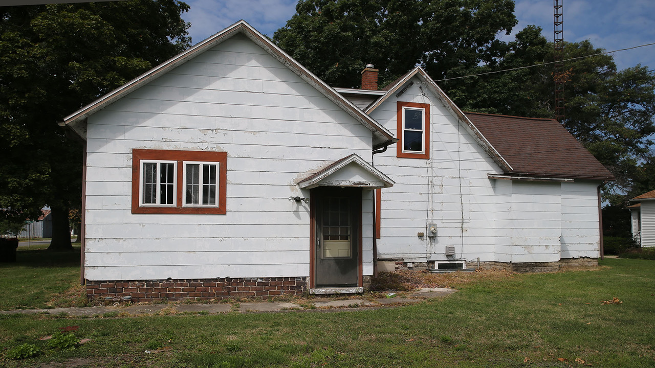 102 North Maple Street Property Photo 4