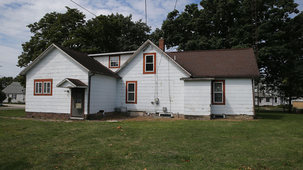 102 North Maple Street Property Photo 6
