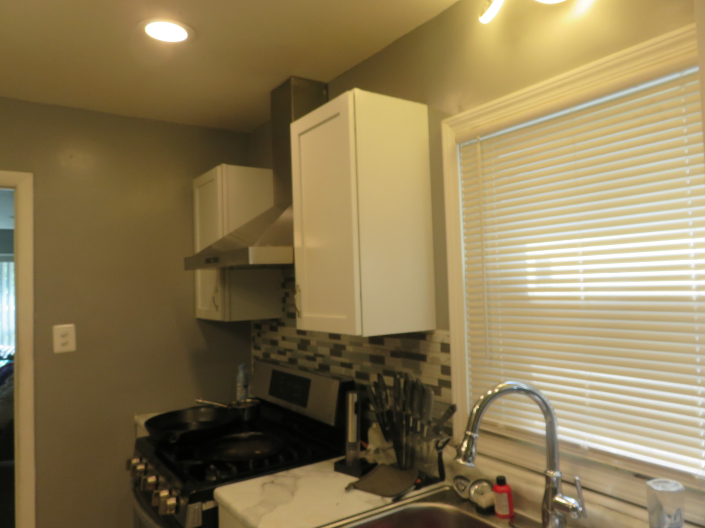 11610 S Yale Avenue Property Photo 8