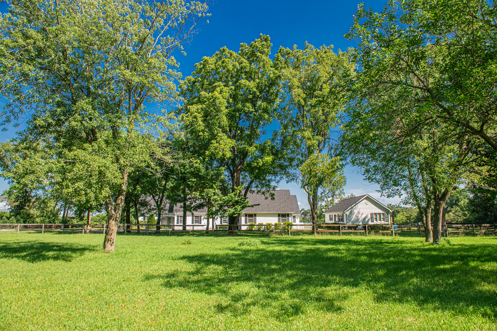27490 W Wilmot Road Property Photo 3