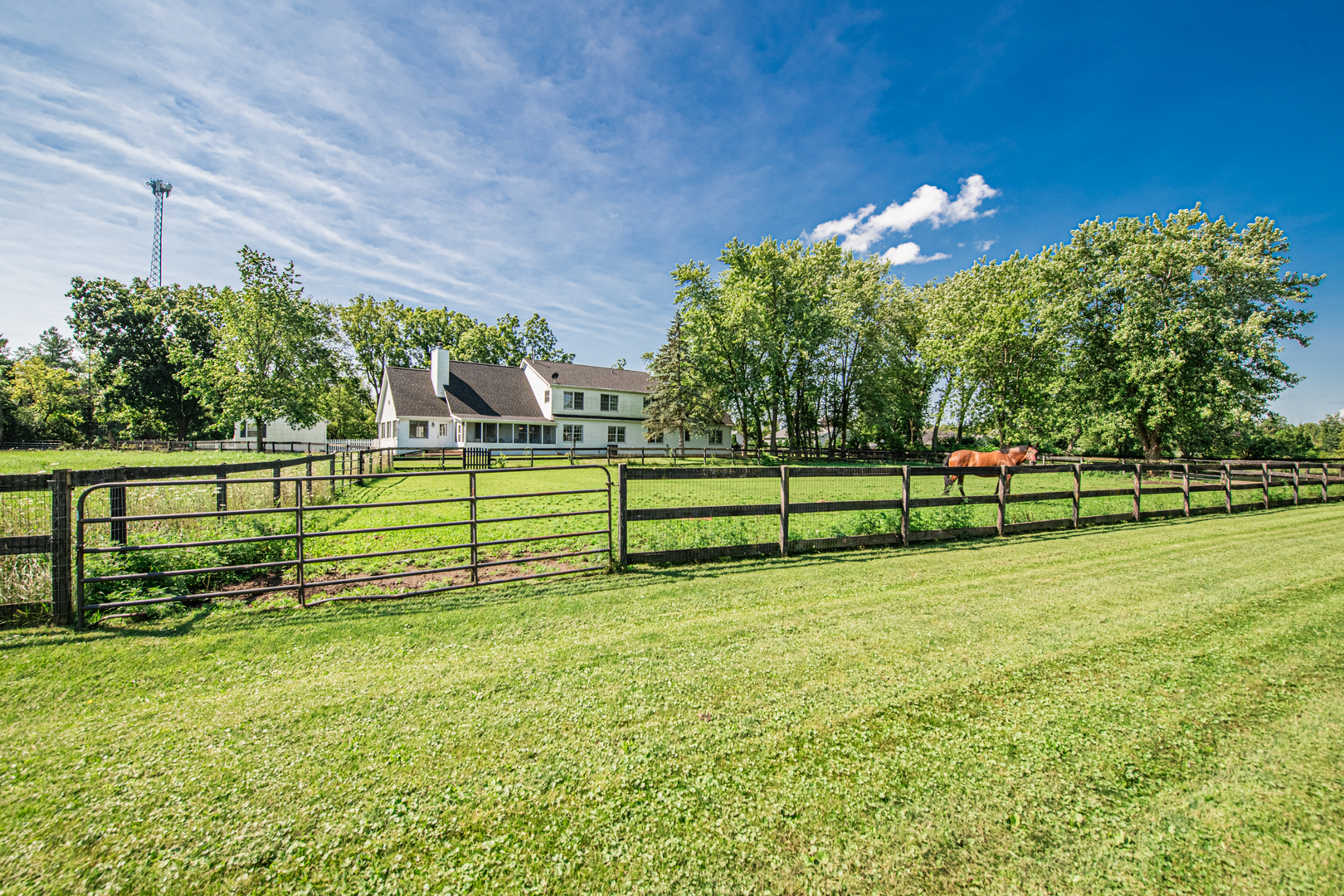 27490 W Wilmot Road Property Photo 15