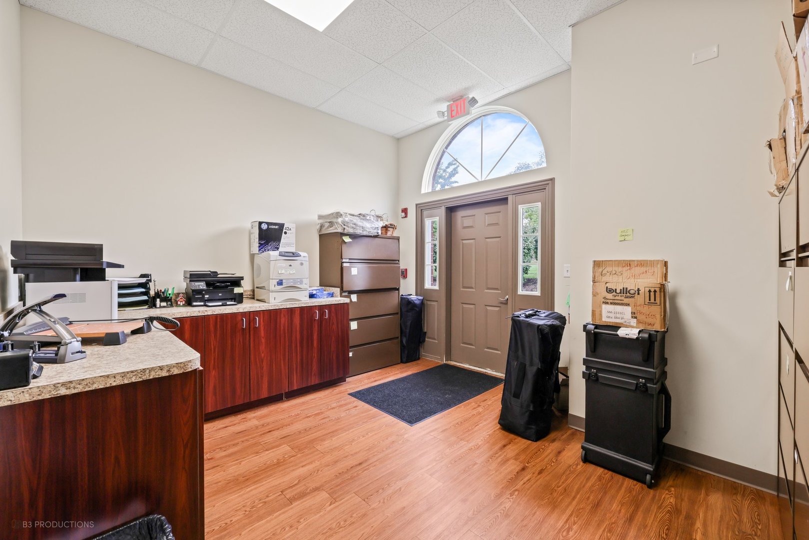 20960 Frankfort Square Road B Property Photo 11