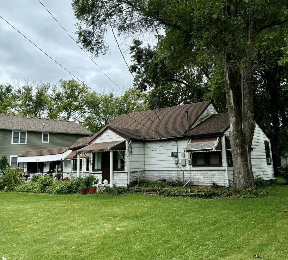 13940 Long Avenue Property Photo 2