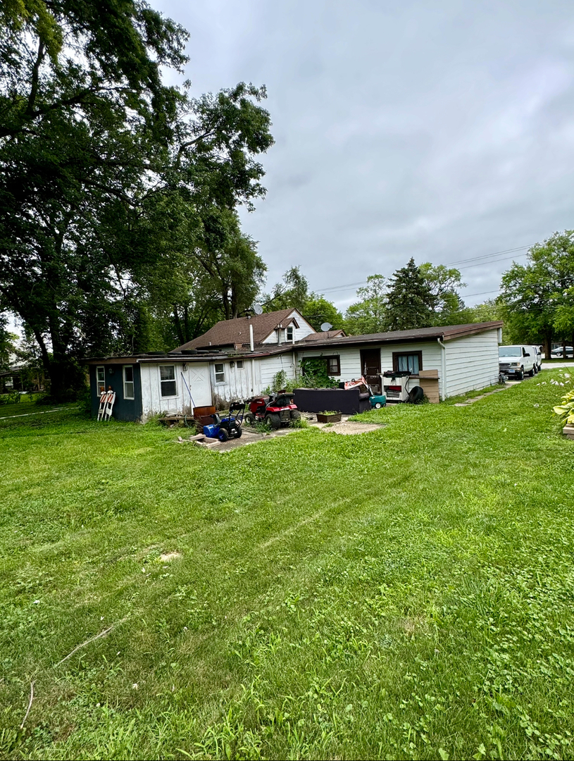 13940 Long Avenue Property Photo 4