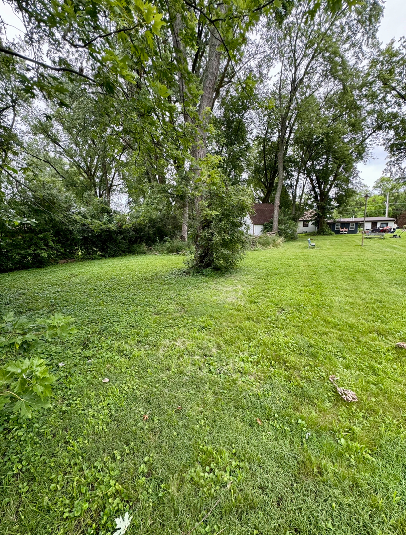 13940 Long Avenue Property Photo 8