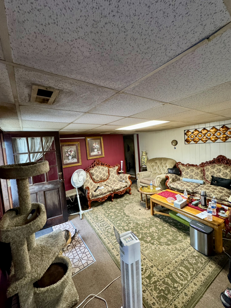 13940 Long Avenue Property Photo 9