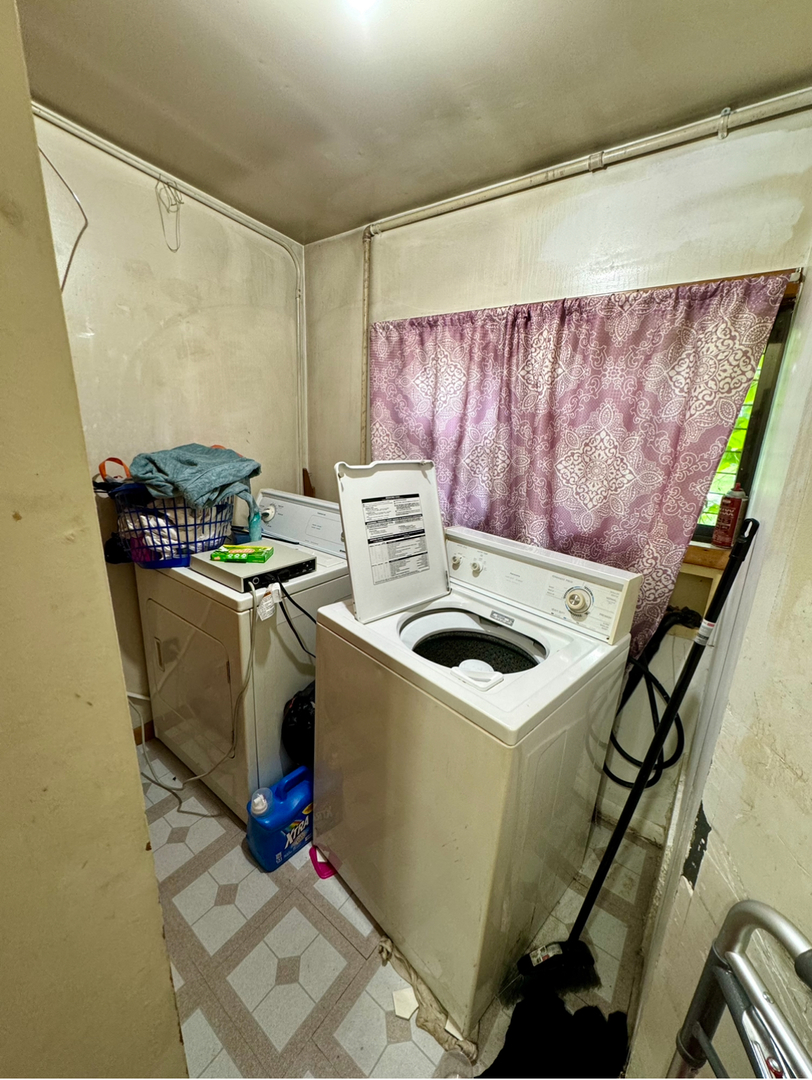 13940 Long Avenue Property Photo 16