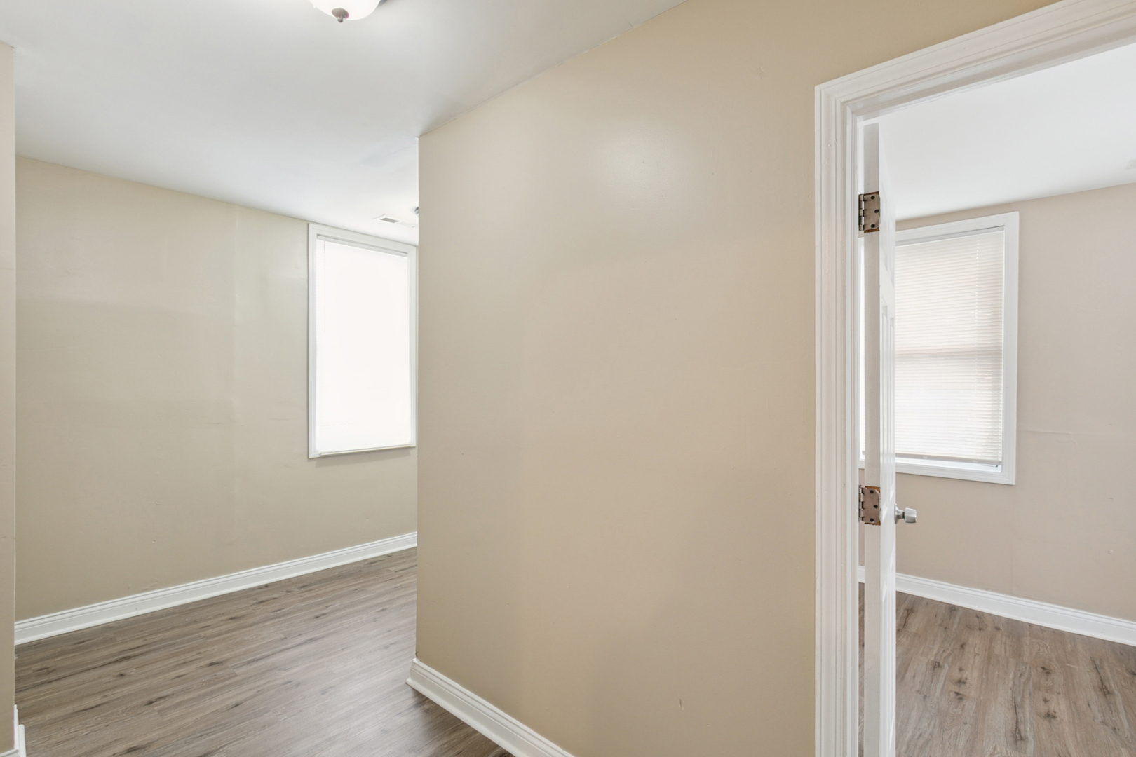 5700 S Wolcott Avenue 2r Property Photo 2