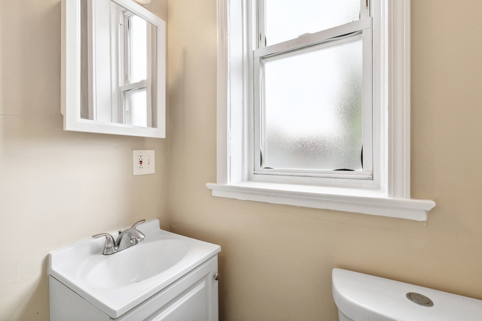 5700 S Wolcott Avenue 2r Property Photo 15